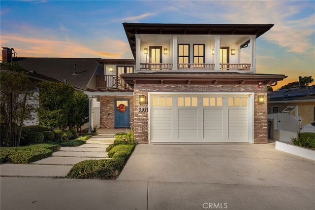 1801 Oak Ave, Manhattan Beach.