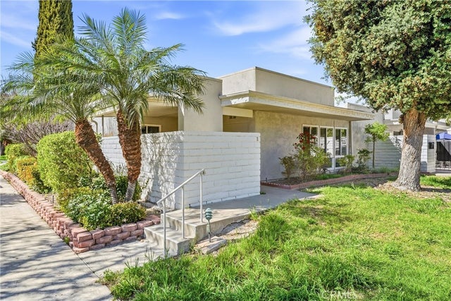 2156 E Via Mariposa # H, Laguna Woods