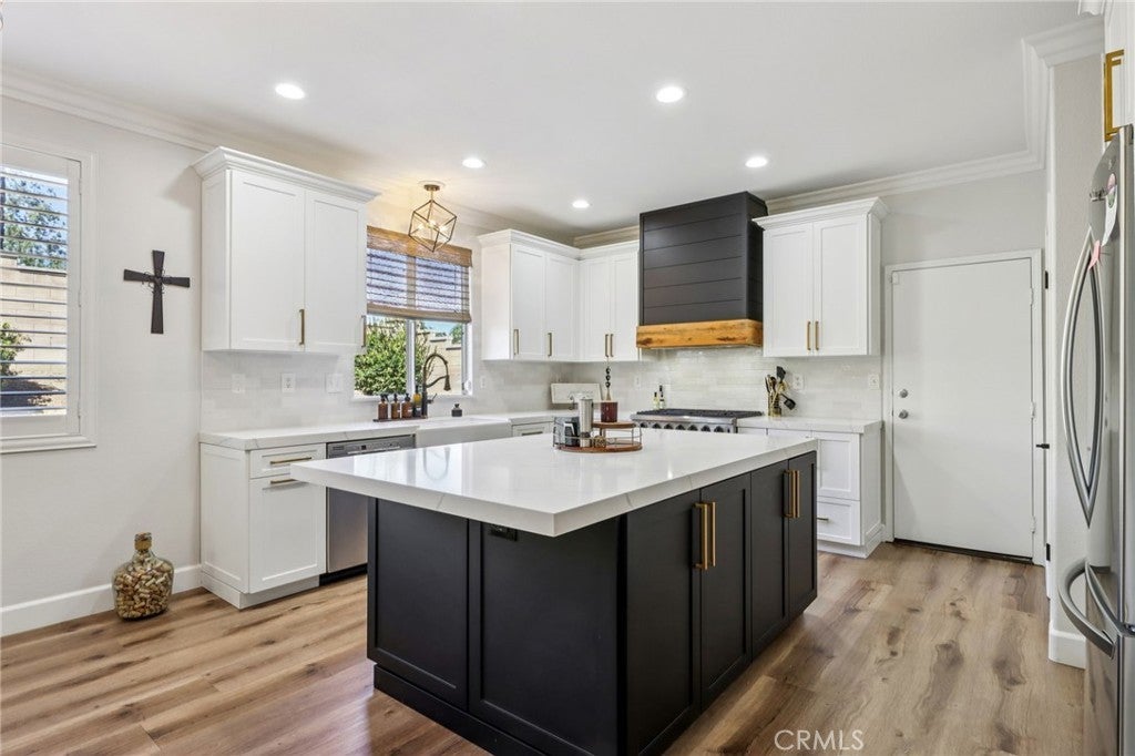 Photo of Listing #OC26042462