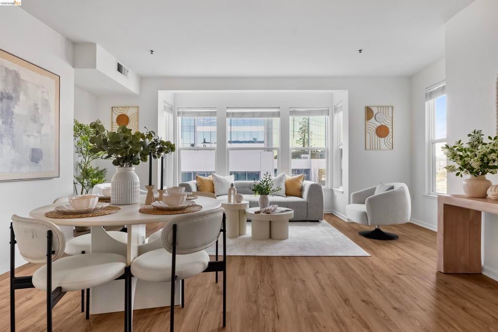 Photo of Listing #41125247