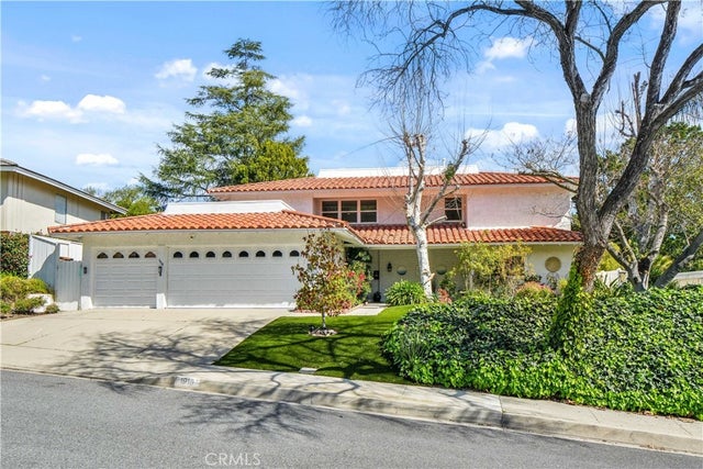 1919 Stonesgate, Westlake Village