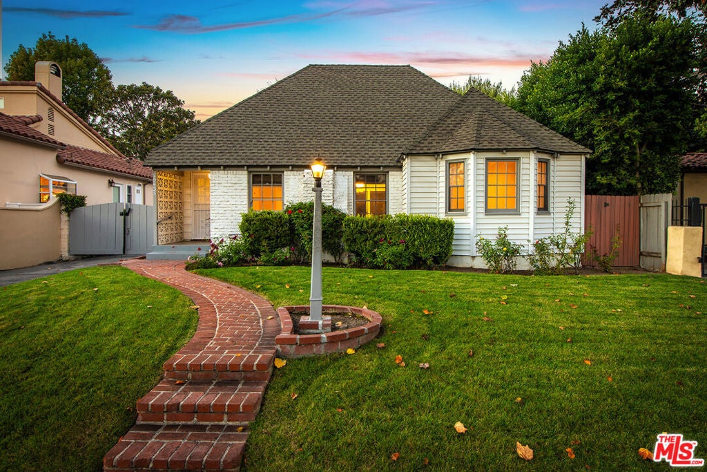 Photo of Listing #25610563