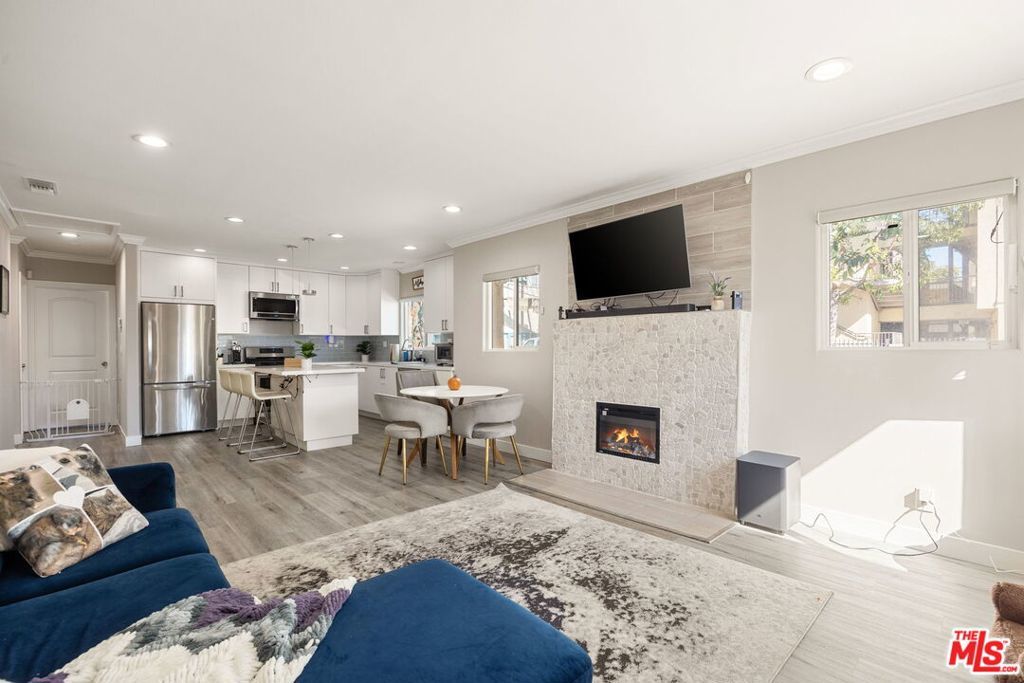 Photo of Listing #25623237