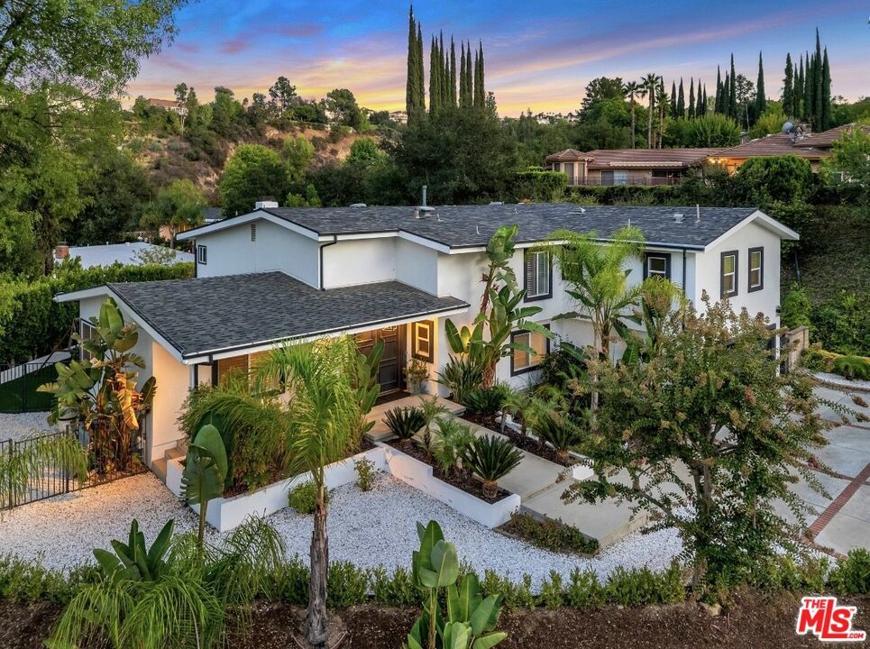 Photo of Listing #26657037