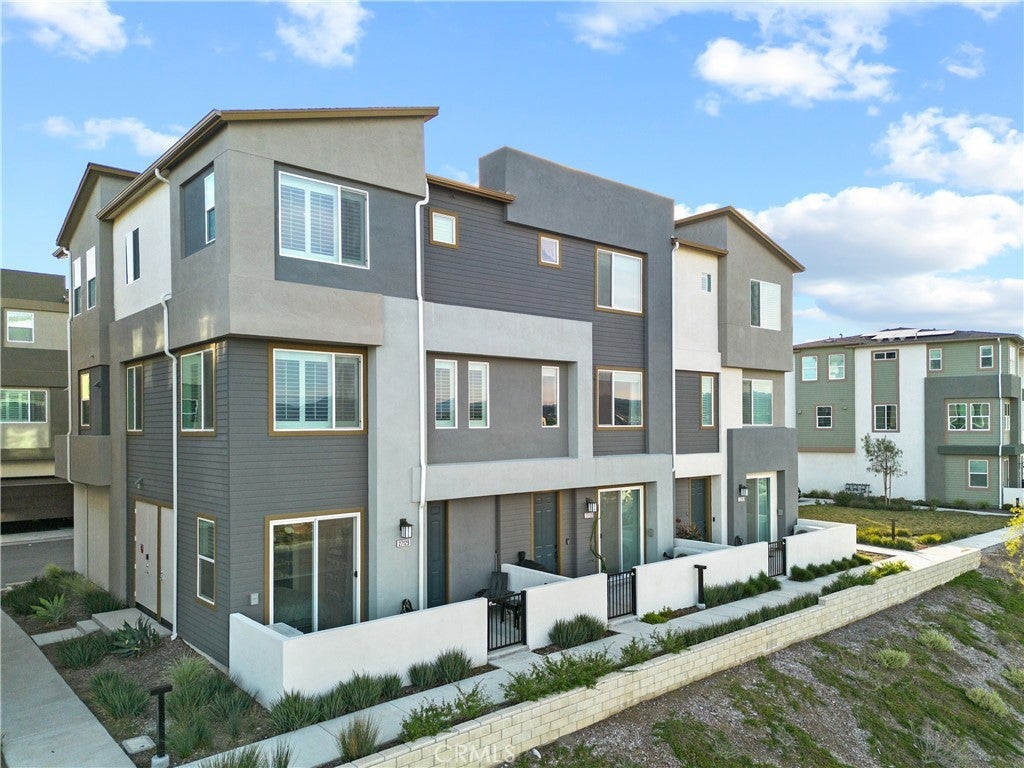 Photo of Listing #SR26040994