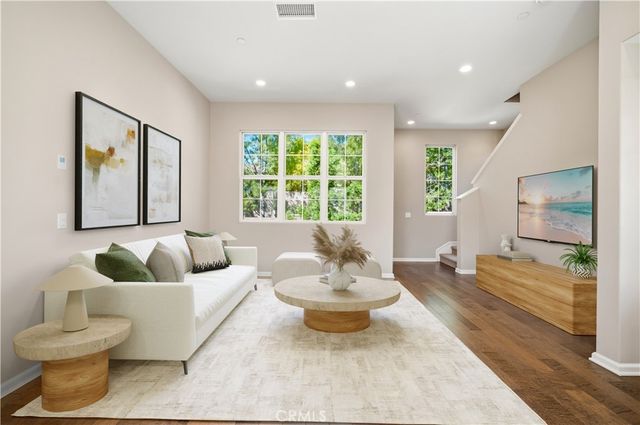 142 Firefly, Irvine