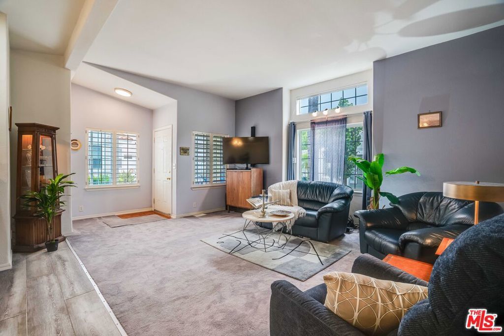 Photo of Listing #26657323