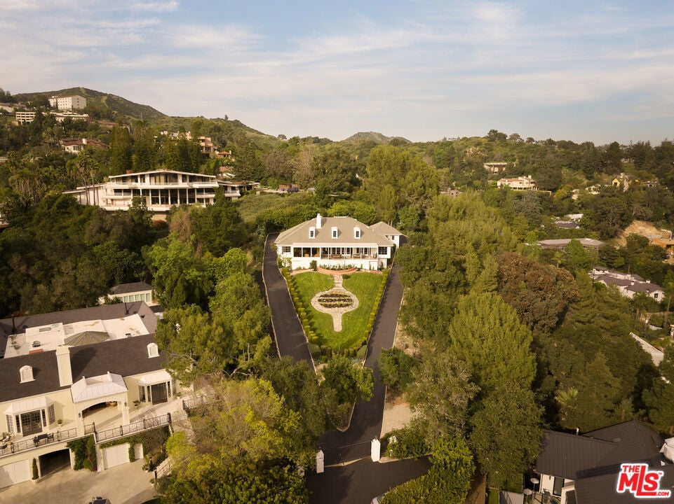 Photo of Listing #26647543