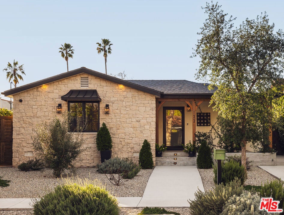 Photo of Listing #26653047