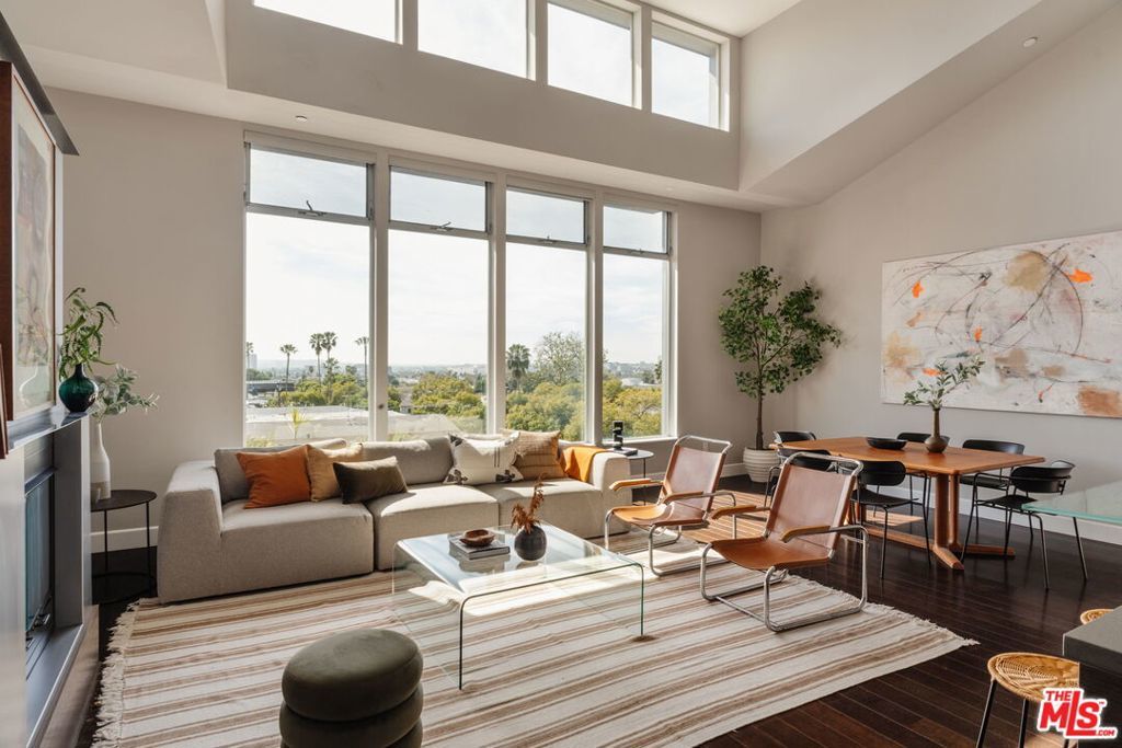 Photo of Listing #26657247