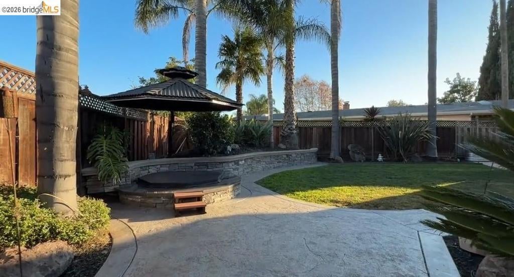 Photo of Listing #41125345