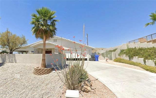 9203 Puesta Del Sol, Desert Hot Springs