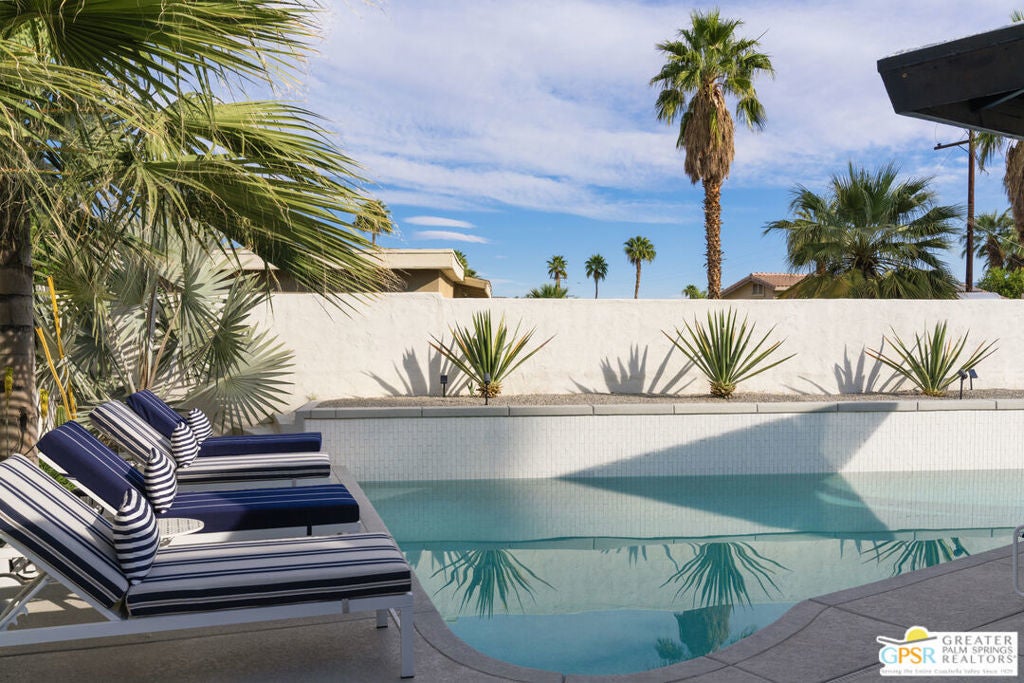 Photo of Listing #26656679PS