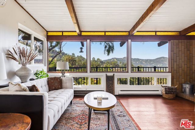 19781 Grand View Drive, Topanga