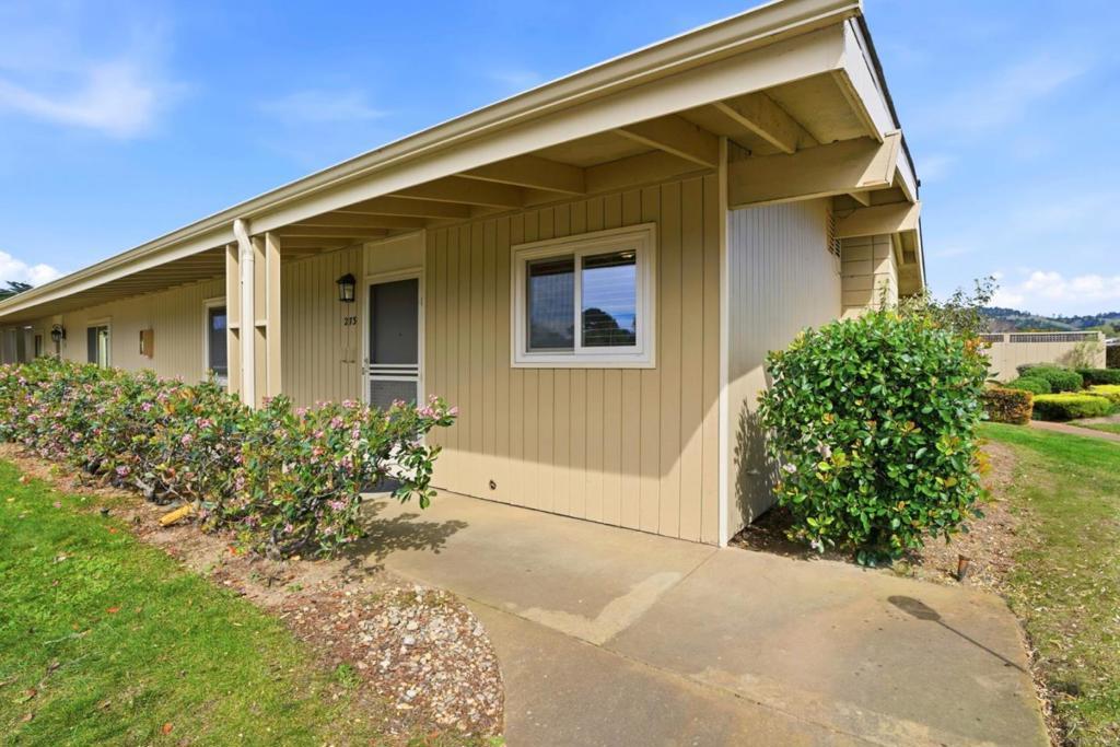 273 Hacienda Carmel, Carmel