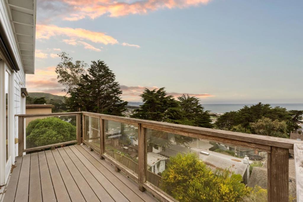 Photo of Listing #ML82033941