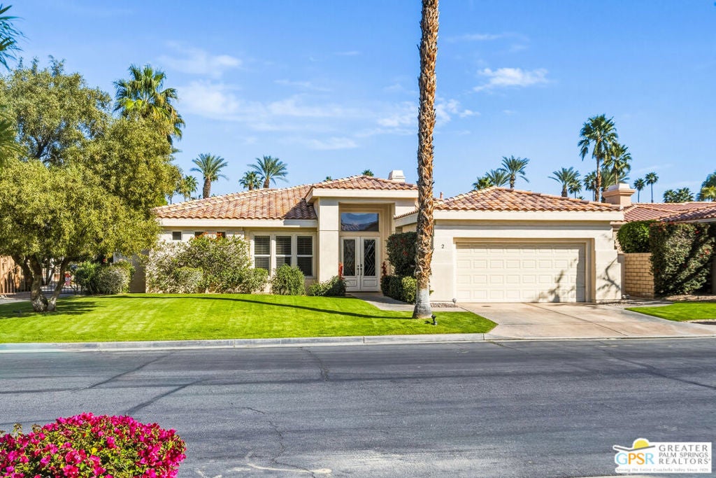 2 Brentwood Way, Palm Desert