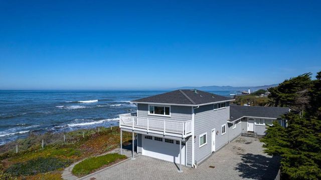 12901 Cabrillo Highway, Pescadero