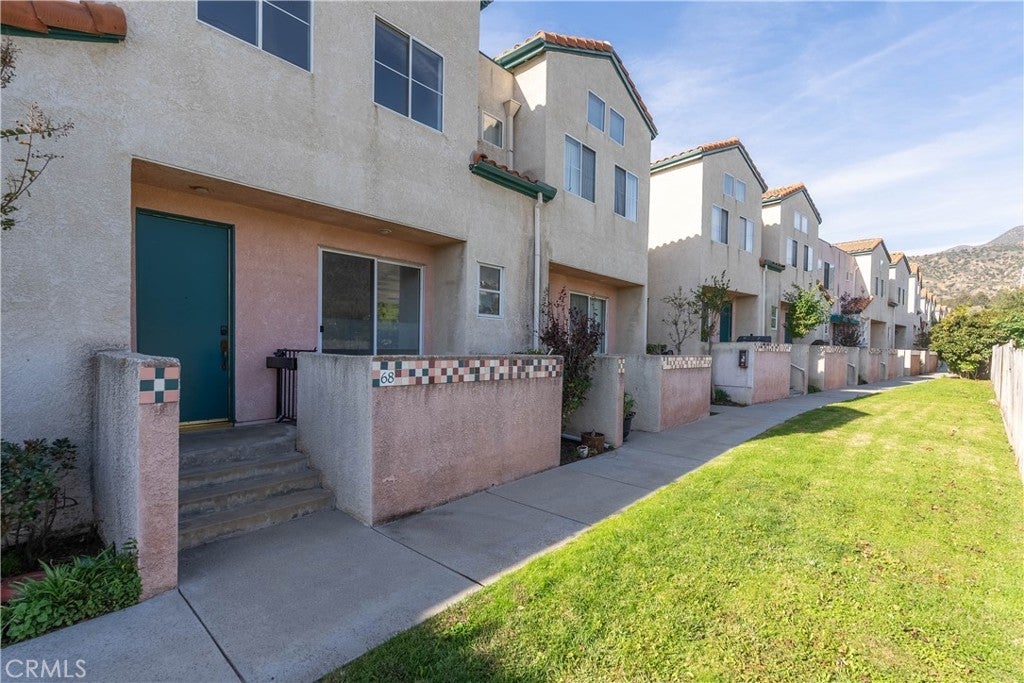 13901 Olive View 68, Sylmar
