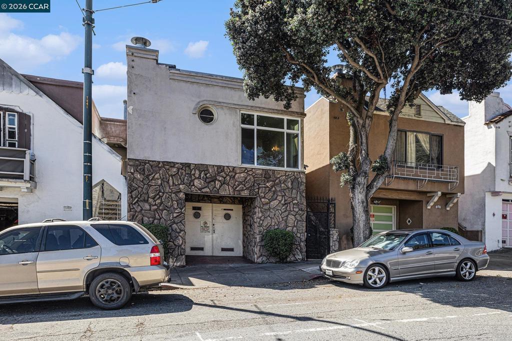 Photo of Listing #41125445