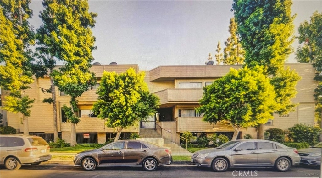 9920 Jordan Avenue 7, Chatsworth