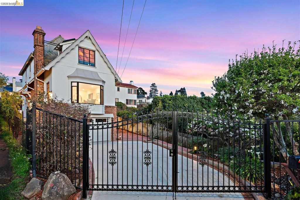 Photo of Listing #41125474