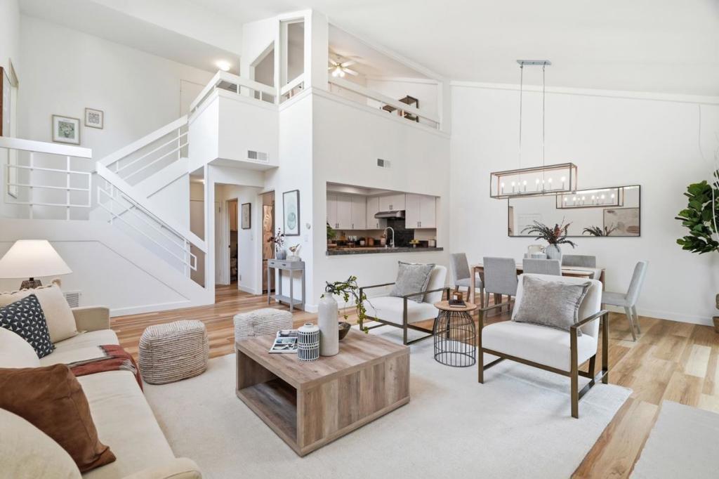 19713 Vineyard Lane, Saratoga