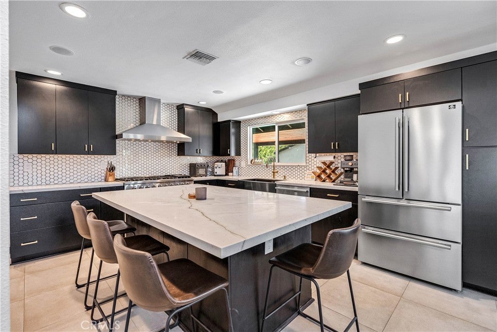 Photo of Listing #SR26043894