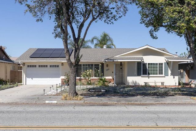1540 W Whittier Avenue, Hemet