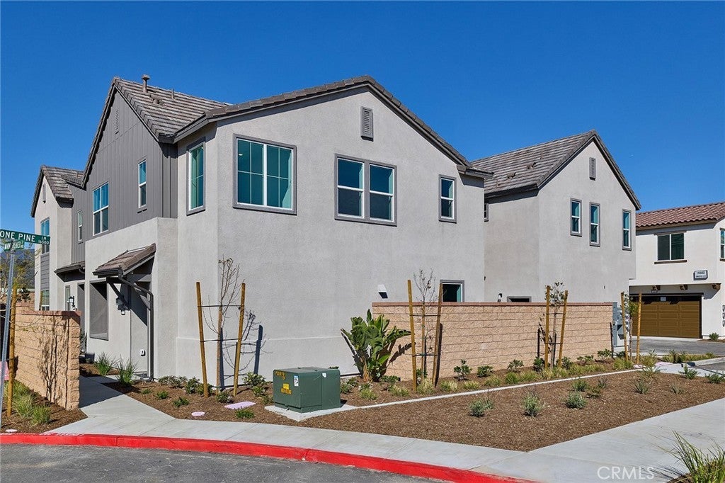 Photo of Listing #OC26044299