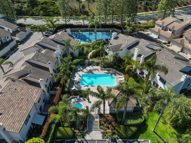 13527 Tiverton Rd, San Diego