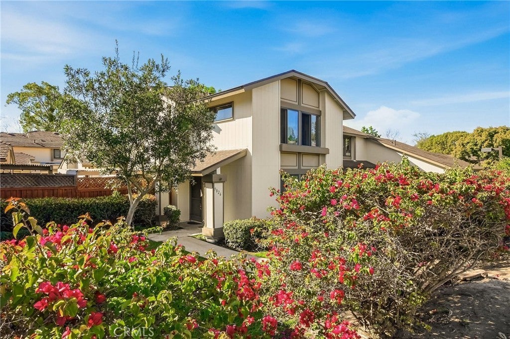 9826 Guisante Terrace, Tierrasanta