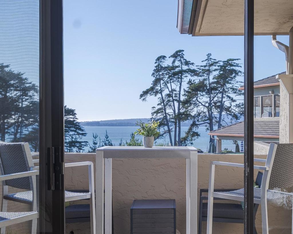 211 Seascape Resort Drive, Aptos