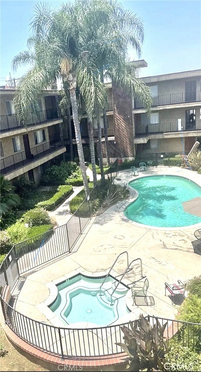 8505 Columbus 210, North Hills