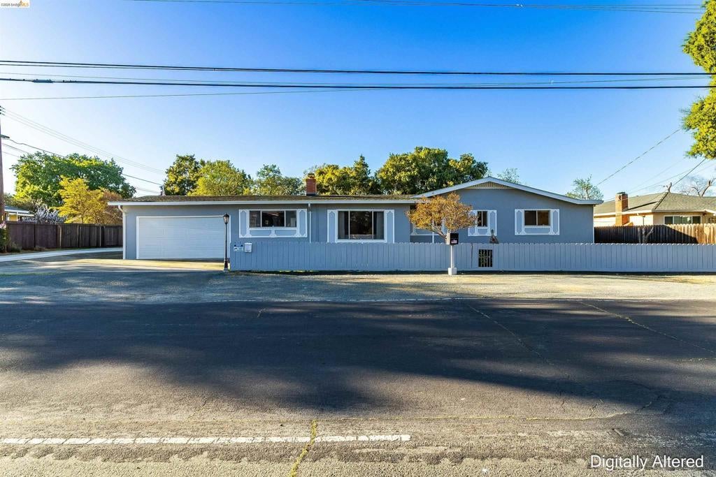 Photo of Listing #41125575