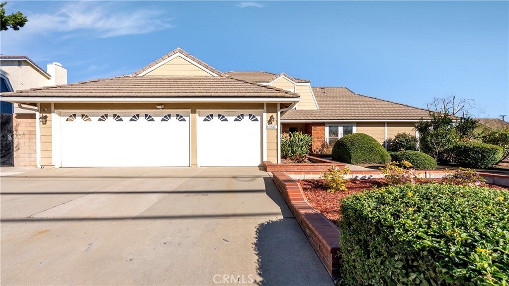 Photo of Listing #IV26042275