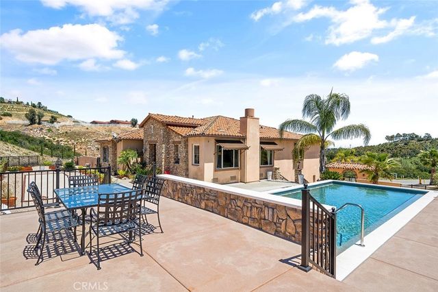 36505 Calle De Lobo, Murrieta