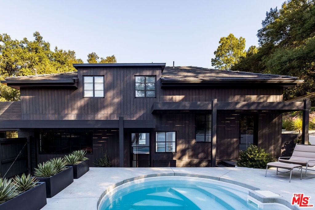 Photo of Listing #26658271