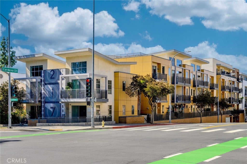 217 Marengo 304, Pasadena