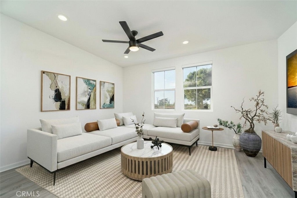 709 Cara Cara, Covina