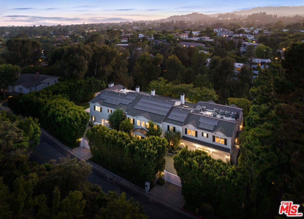 Photo of Listing #26657883