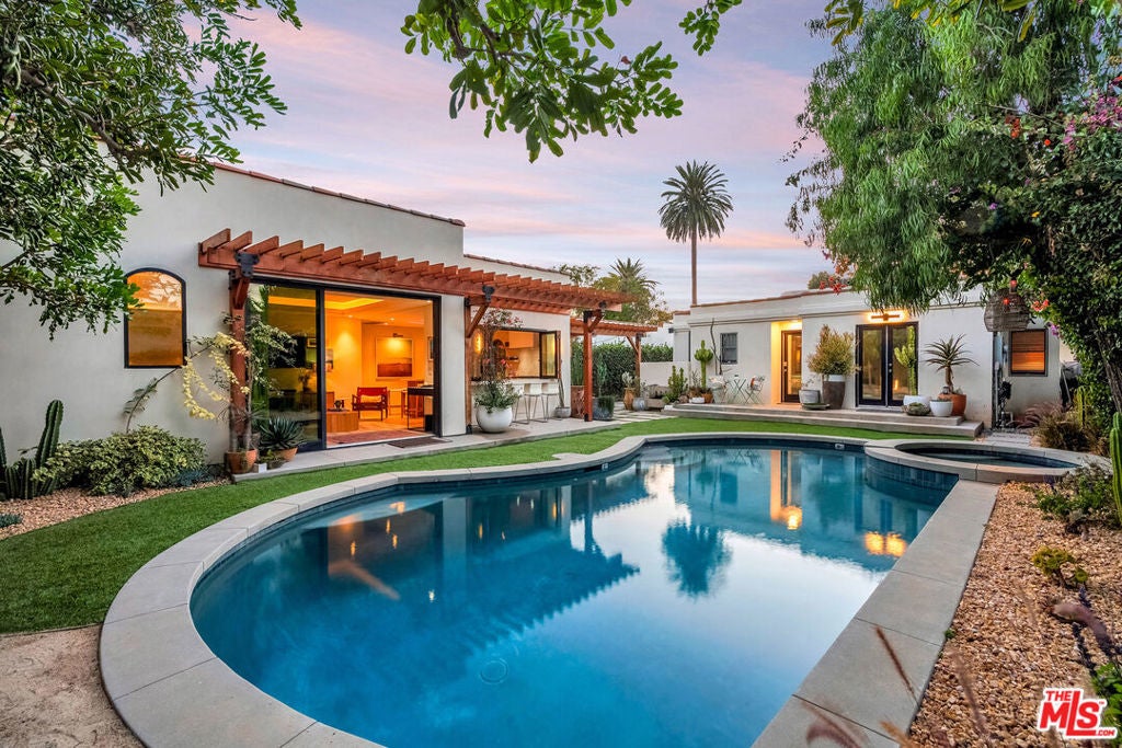 Photo of Listing #26658261