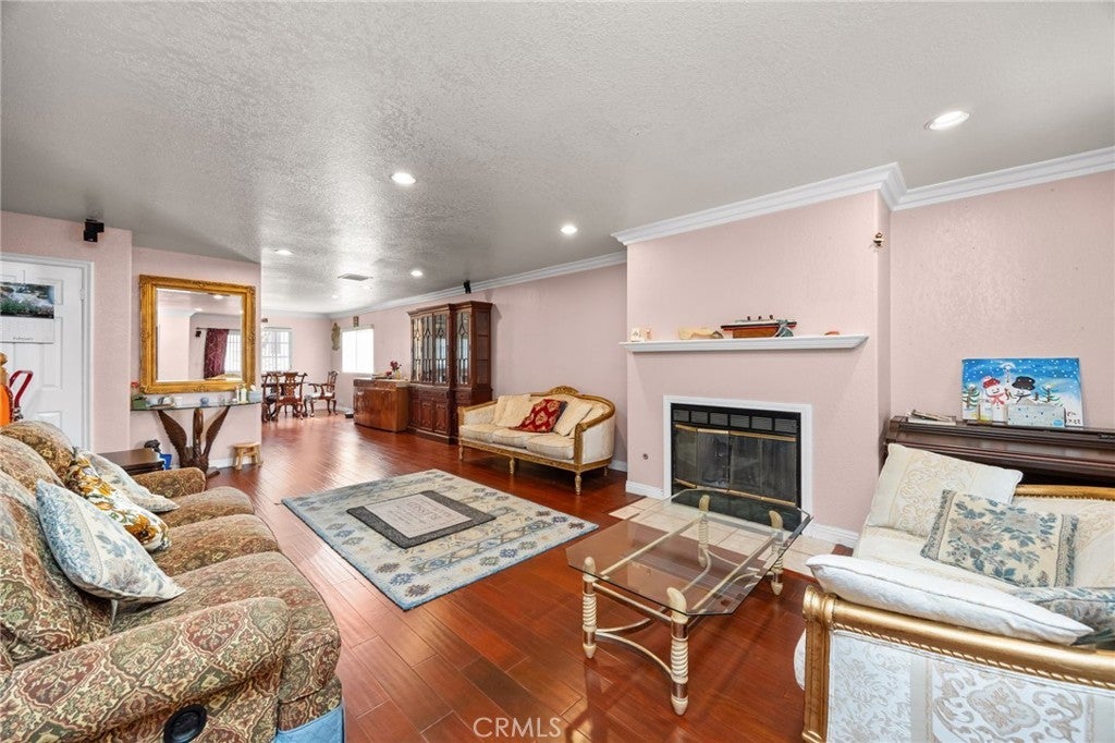 Photo of Listing #RS26045349