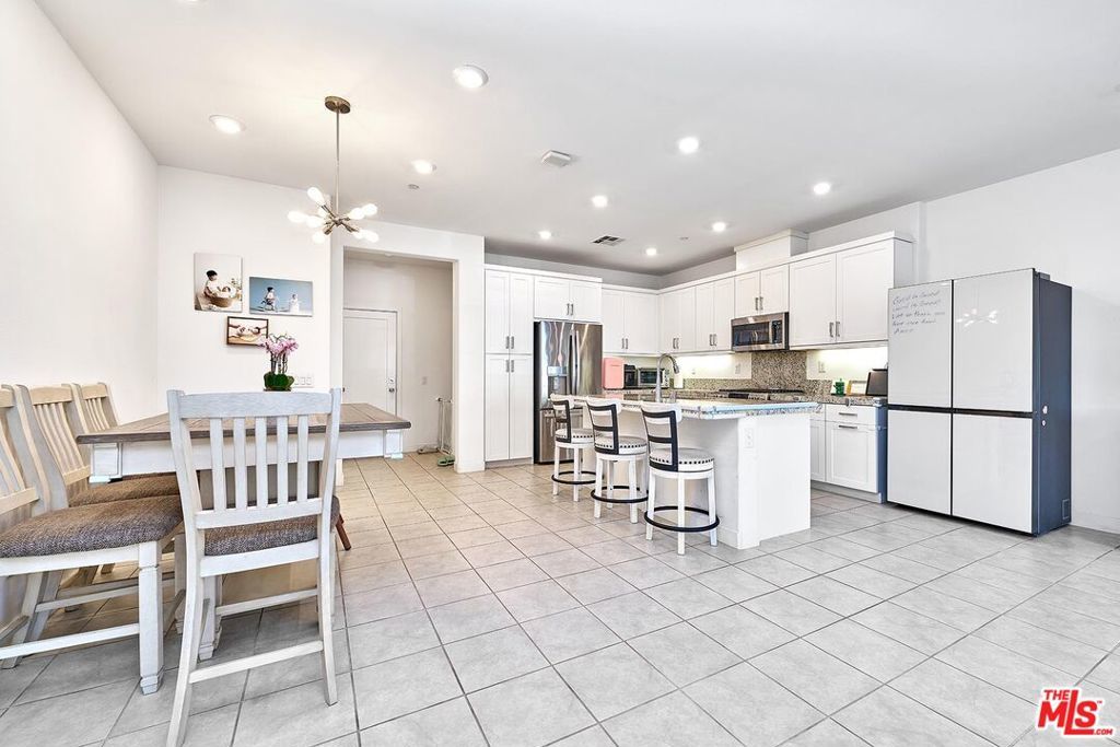 Photo of Listing #26658585