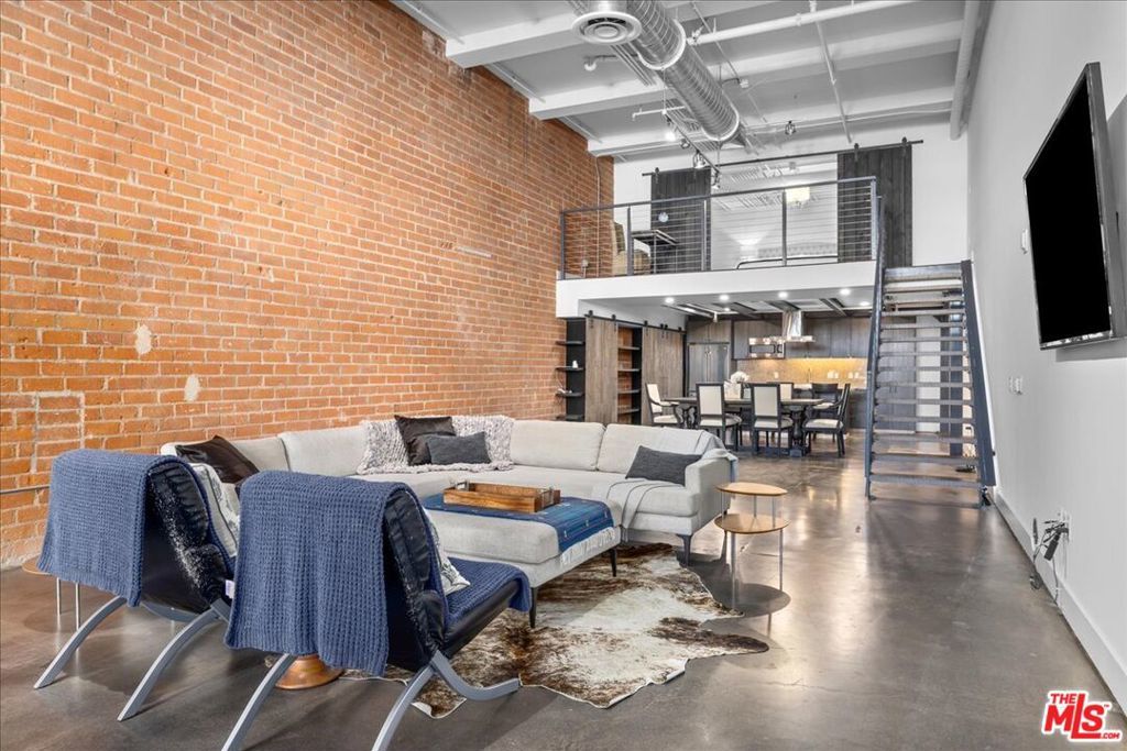 Photo of Listing #26658627