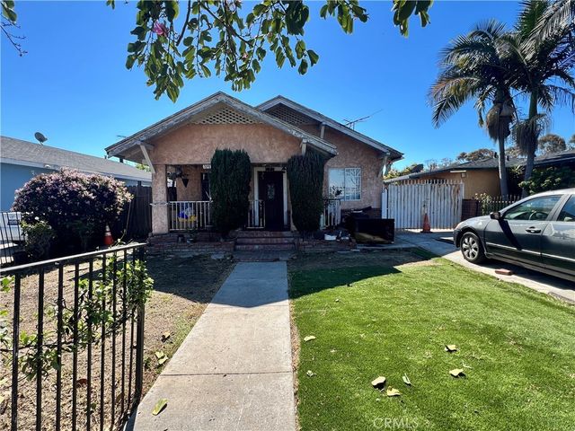 5018 W 111th Pl, Inglewood