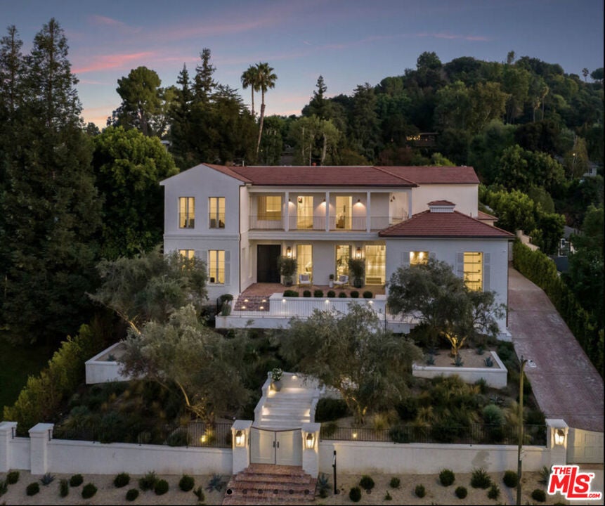 Photo of Listing #26658435