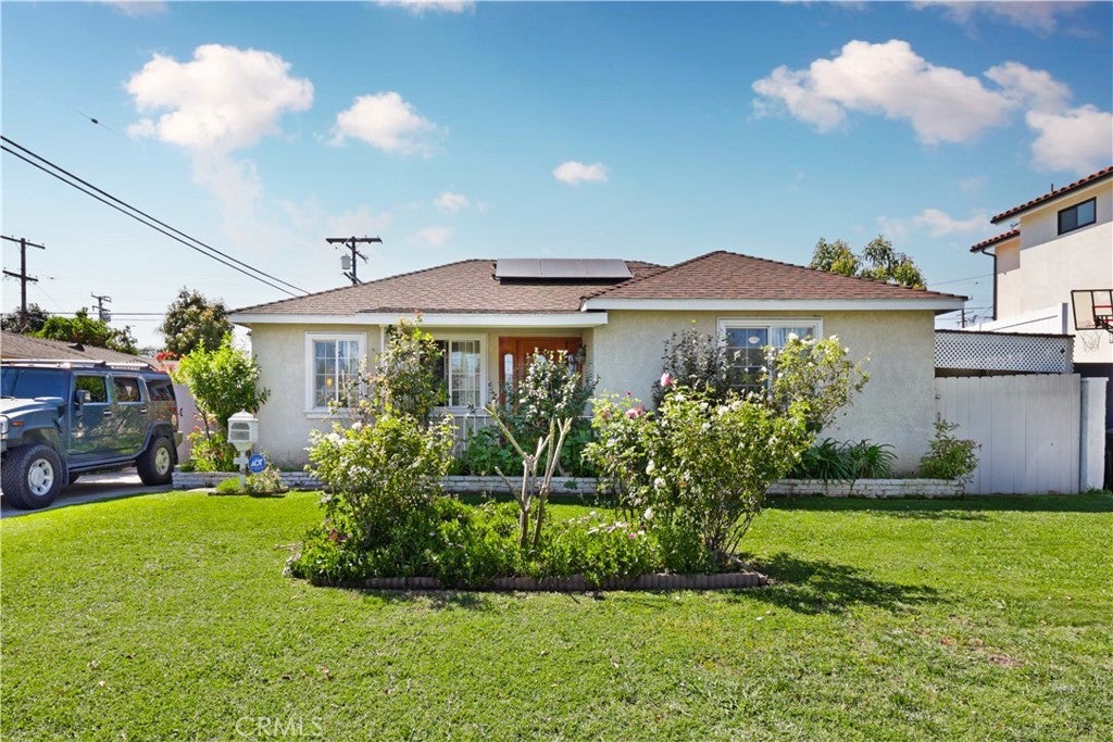 Photo of Listing #DW26045816