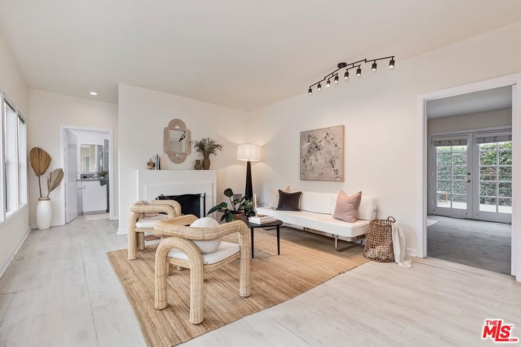 Photo of Listing #26658327