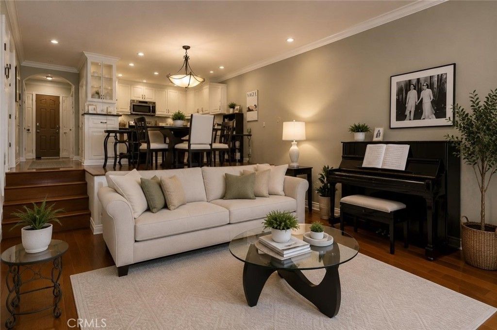 5103 Marina Pacifica Drive South # Key# 20, Long Beach